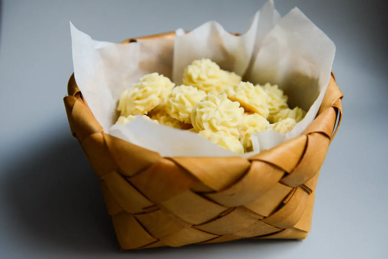 8 cara packing kue kering anti remuk dan aman dikirim ke luar kota 3 Cara packing kue kering ke luar kota