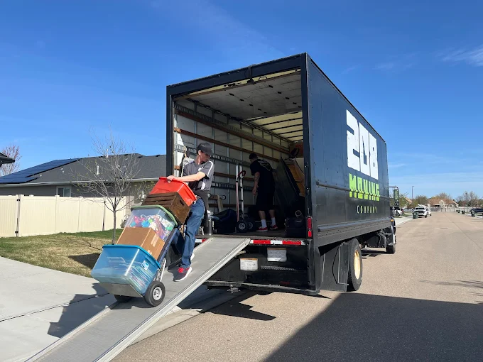 Moving logistics and professional relocation services to simplify your next move! 2 Moving logistics and professional relocation services to simplify your next move! 1